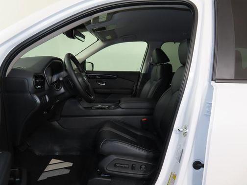 Platinum White Pearl 2026 Honda Pilot EX-L