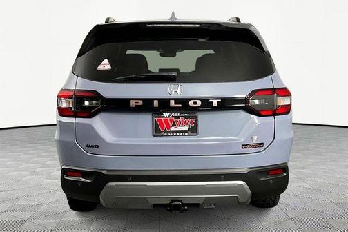 Sonic Gray Pearl 2026 Honda Pilot TrailSport