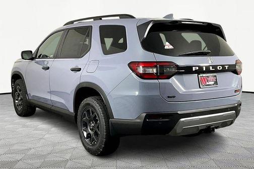 Sonic Gray Pearl 2026 Honda Pilot TrailSport