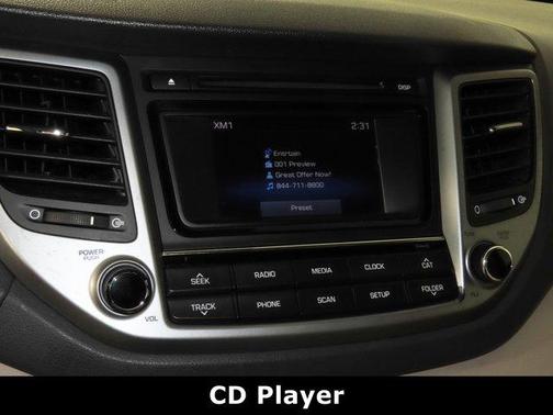 2017 Hyundai TUCSON SE