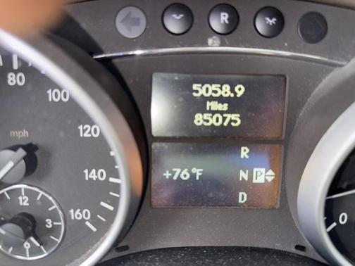 2010 Mercedes-Benz M-Class ML 550 4MATIC
