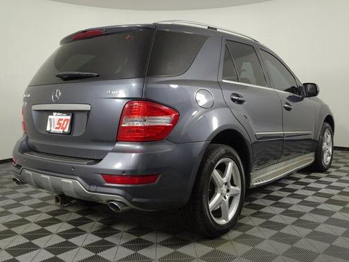 2010 Mercedes-Benz M-Class ML 550 4MATIC
