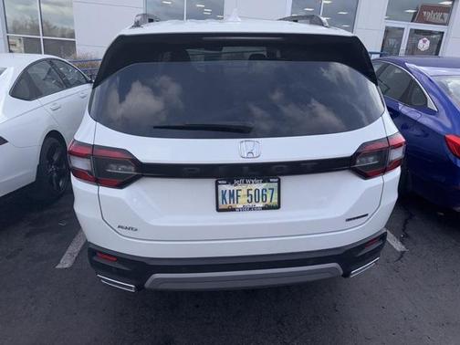 2025 Honda Pilot Touring