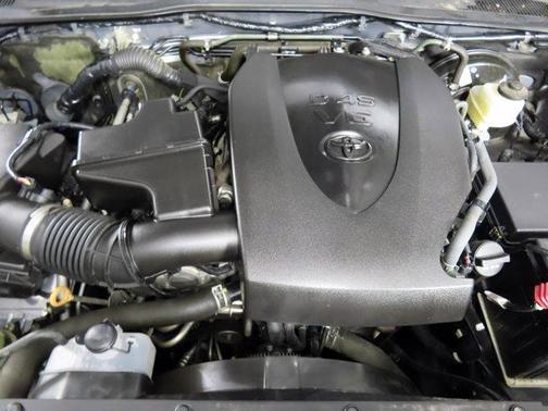 2020 Toyota Tacoma SR