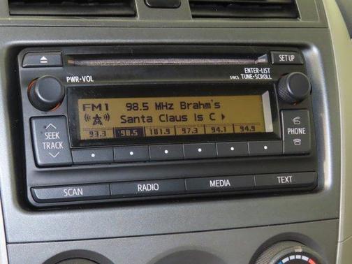 2012 Toyota Corolla LE