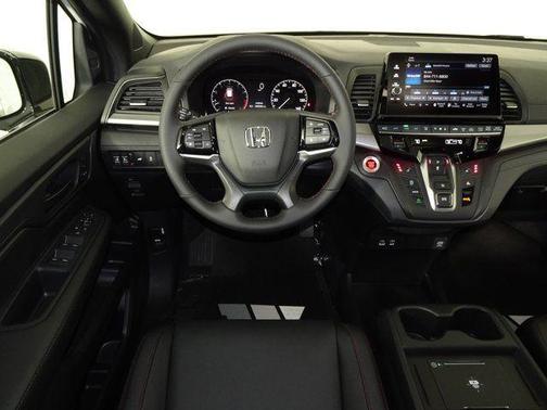 Platinum White Pearl 2026 Honda Odyssey Sport-L