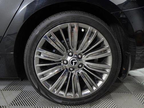 2016 Kia Cadenza SX Limited