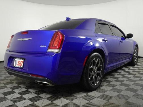 2018 Chrysler 300 Touring
