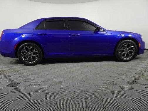 2018 Chrysler 300 Touring