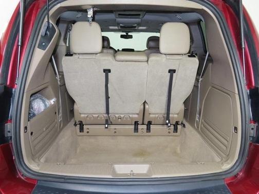 2016 Chrysler Town & Country Touring-L