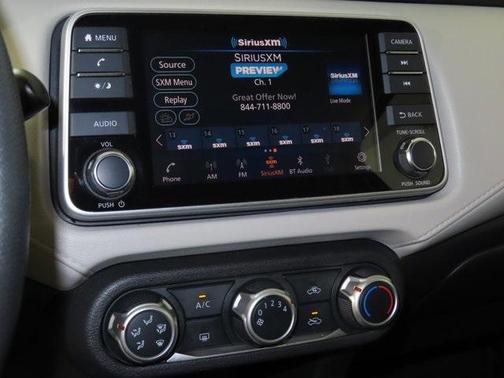 2021 Nissan Versa 1.6 SV