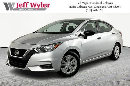 Brilliant Silver Metallic 2022 Nissan Versa S