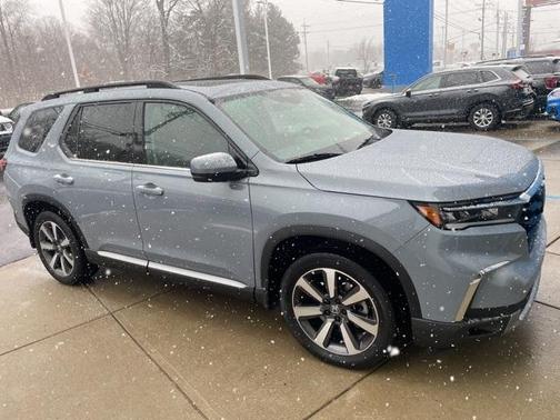 2024 Honda Pilot Touring