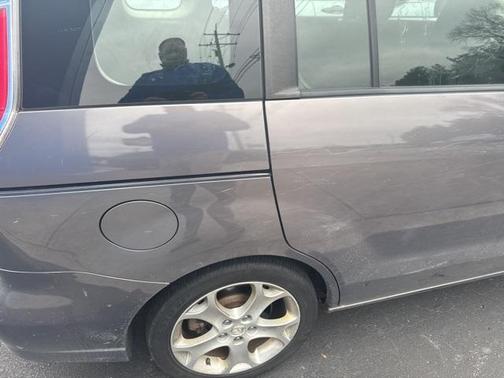 2010 Mazda Mazda5 Sport