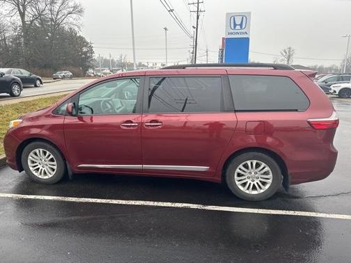 2017 Toyota Sienna L