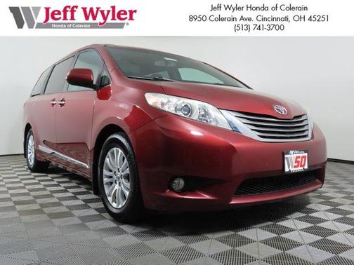 2017 Toyota Sienna XLE Premium