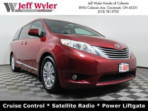 2017 Toyota Sienna XLE Premium