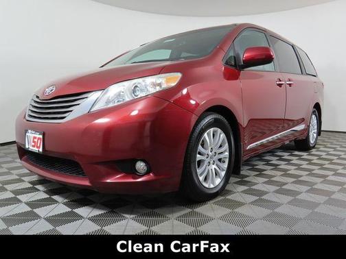 Salsa Red Pearl 2017 Toyota Sienna XLE Premium