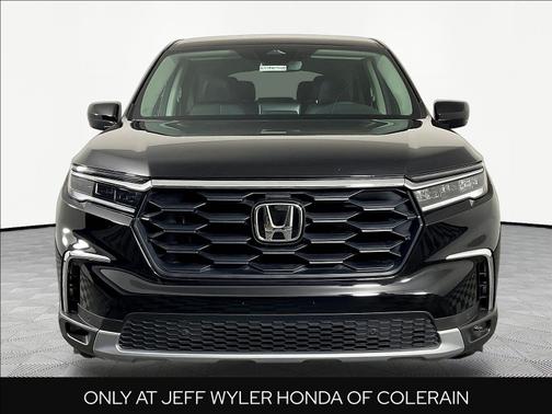 Crystal Black Pearl 2025 Honda Pilot