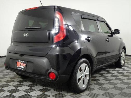 2016 Kia Soul Base