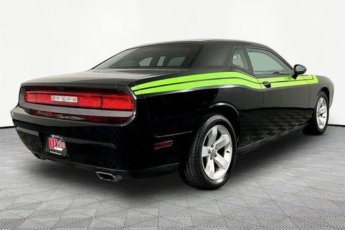 2013 Dodge Challenger SXT