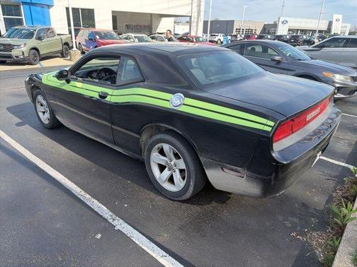 Black 2013 Dodge Challenger SXT