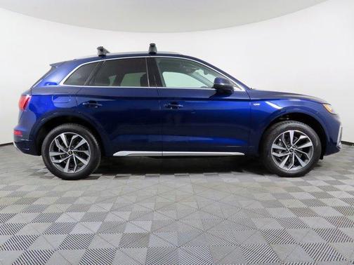 2024 Audi Q5 45 S line quattro Premium