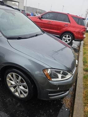 2016 Volkswagen Golf SportWagen S