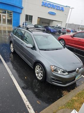 2016 Volkswagen Golf SportWagen S