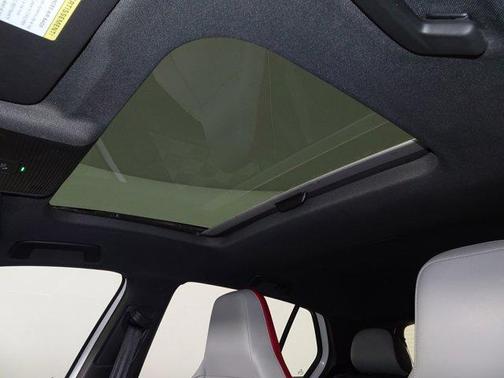 2022 Volkswagen Golf GTI 2.0T SE
