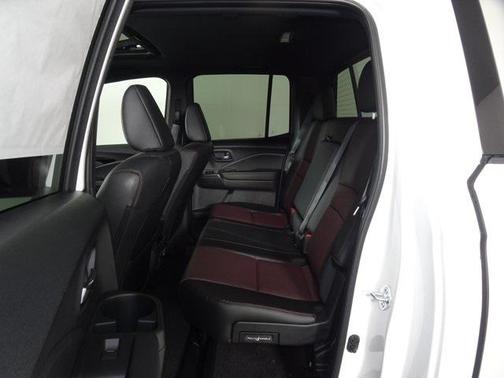 2025 Honda Ridgeline Black Edition
