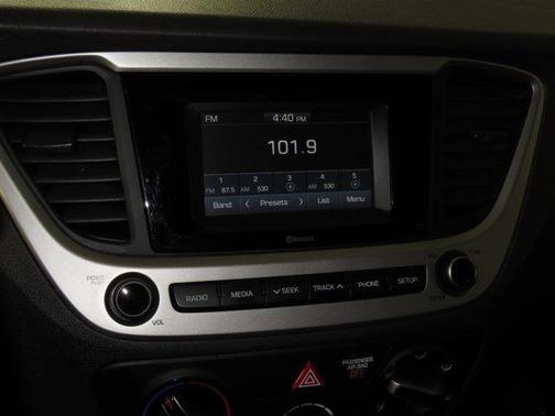 2020 Hyundai Accent SE