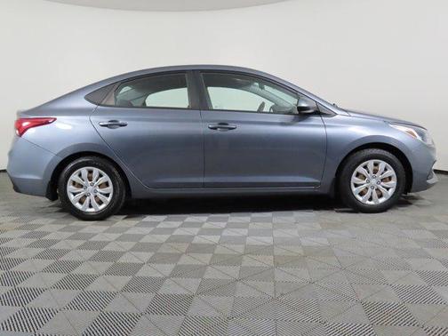 2020 Hyundai Accent SE