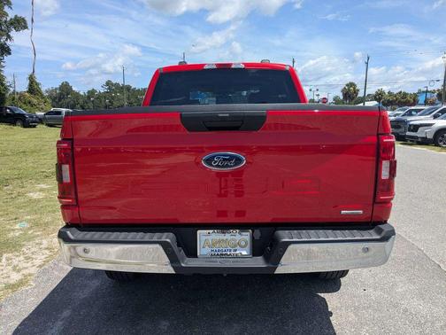 RACE RED 2023 Ford F-150 XLT