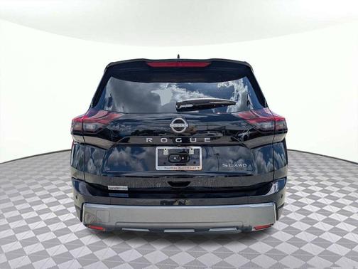 Super Black 2026 Nissan Rogue SL