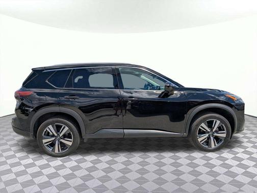 Super Black 2026 Nissan Rogue SL