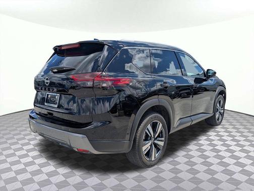 Super Black 2026 Nissan Rogue SL