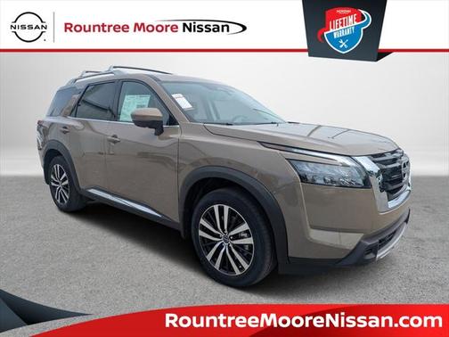 2025 Nissan Pathfinder Platinum FWD