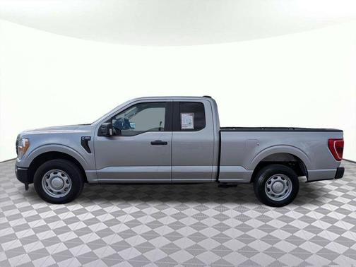 ICONIC SILVER METALLIC 2022 Ford F-150 XL