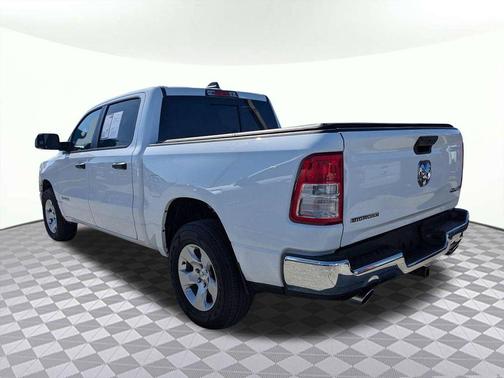 Bright White Clearcoat 2024 RAM 1500 Big Horn/Lone Star