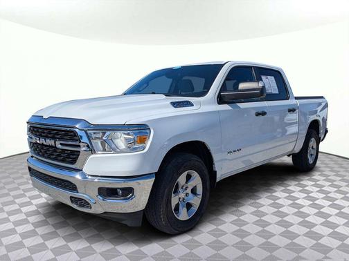 Bright White Clearcoat 2024 RAM 1500 Big Horn/Lone Star