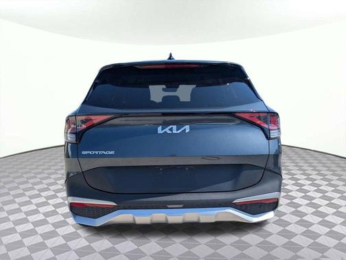 Gravity Gray 2024 Kia Sportage LX