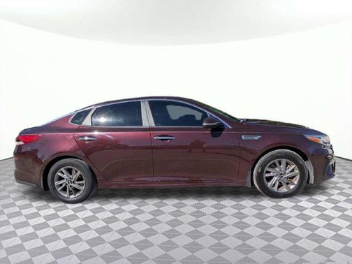 Sangria 2020 Kia Optima LX
