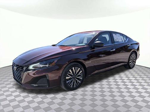 Garnet Pearl Metallic 2025 Nissan Altima 2.5 SV