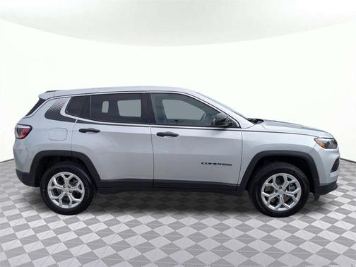 2024 Jeep Compass Sport