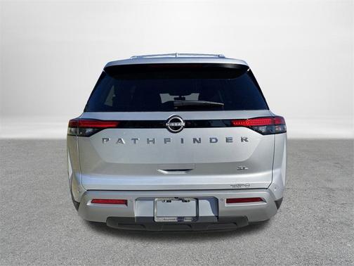 2025 Nissan Pathfinder SL FWD