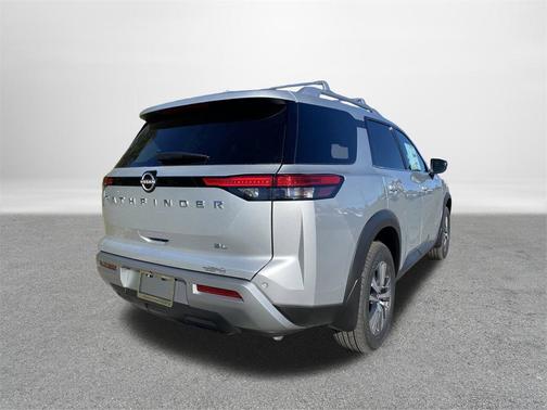 2025 Nissan Pathfinder SL FWD