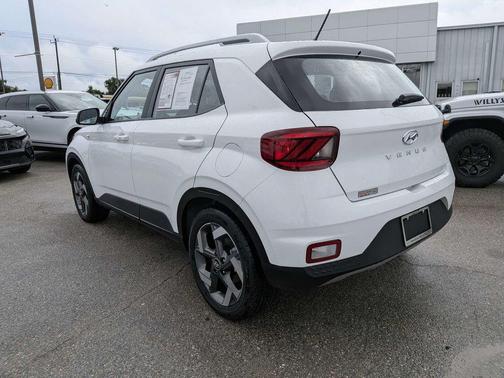 Lunar White 2026 Hyundai VENUE SEL
