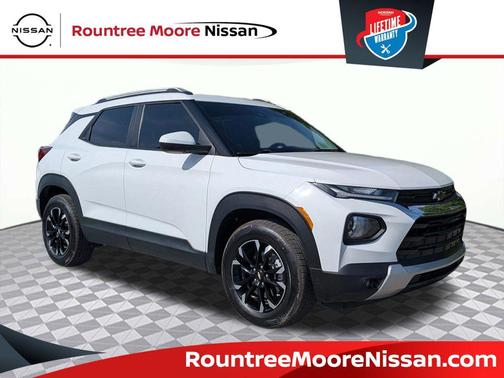 Summit White 2021 Chevrolet Trailblazer LT