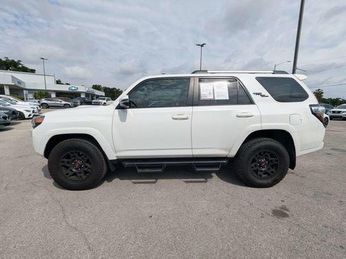 Super White 2018 Toyota 4Runner TRD Off Road Premium
